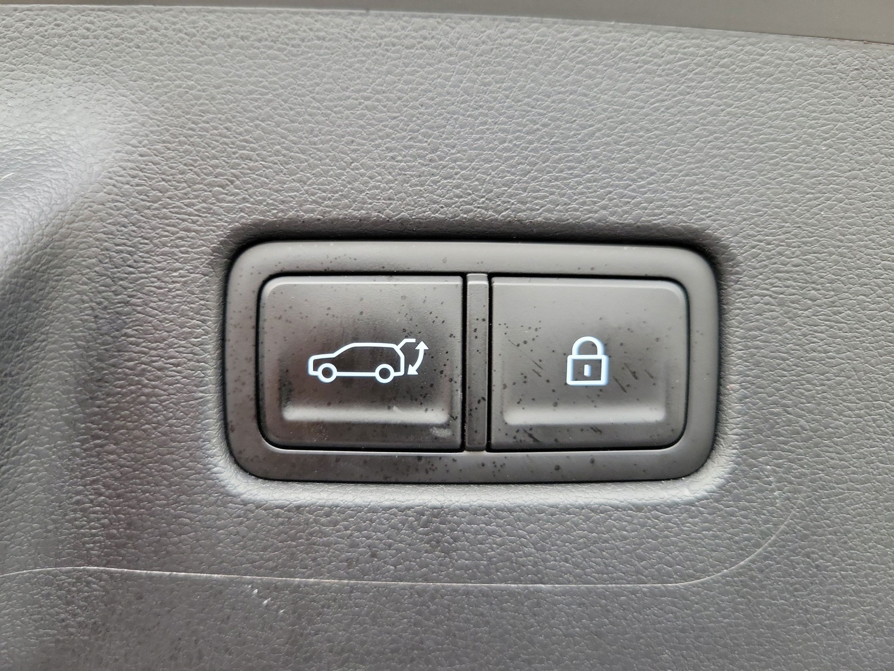 Used 2024 Hyundai Santa Fe SE AWD/4WD image 8