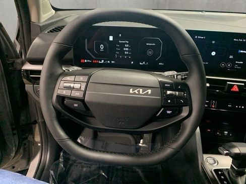 New 2026 Kia Sportage SX AWD/4WD image 9