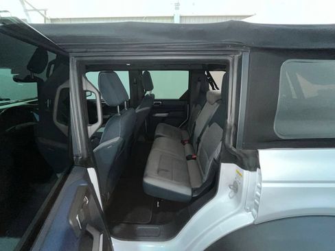 Used 2022 Ford Bronco Outer Banks w/ Sasquatch Package AWD/4WD image 18