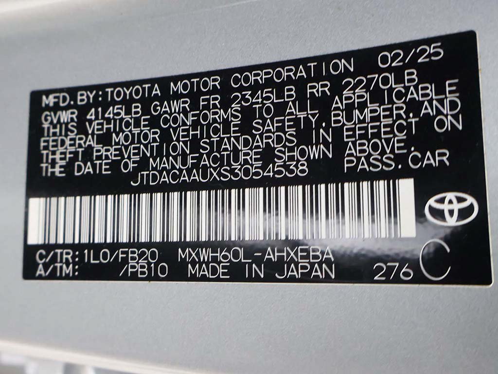 Used 2025 Toyota Prius LE FWD image 45