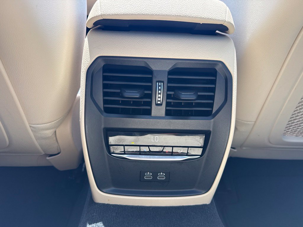 Used 2021 BMW 330i Sedan w/ Premium Package RWD image 22