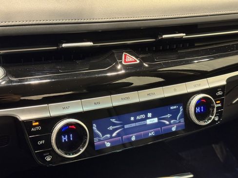 Used 2023 Genesis G80 2.5T image 16