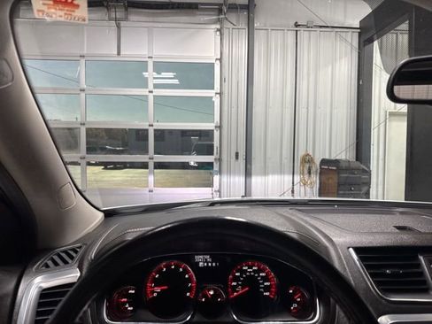 Used 2017 GMC Acadia Limited SLT image 10