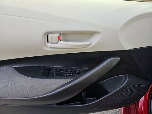 Used 2025 Toyota Corolla LE image 13