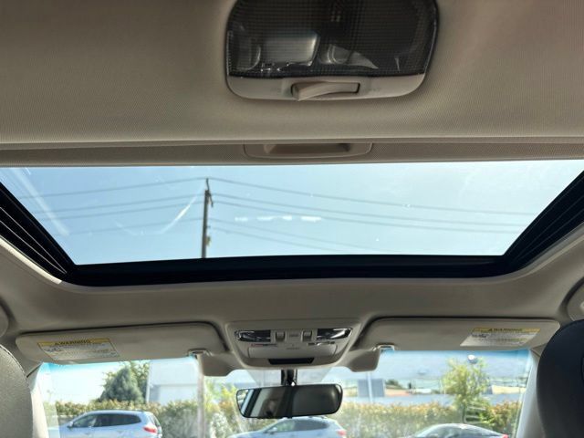 Used 2017 Subaru Outback 2.5i Limited AWD/4WD image 16