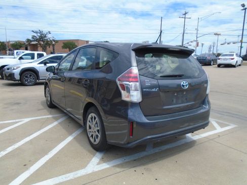 Used 2015 Toyota Prius V Four FWD image 5