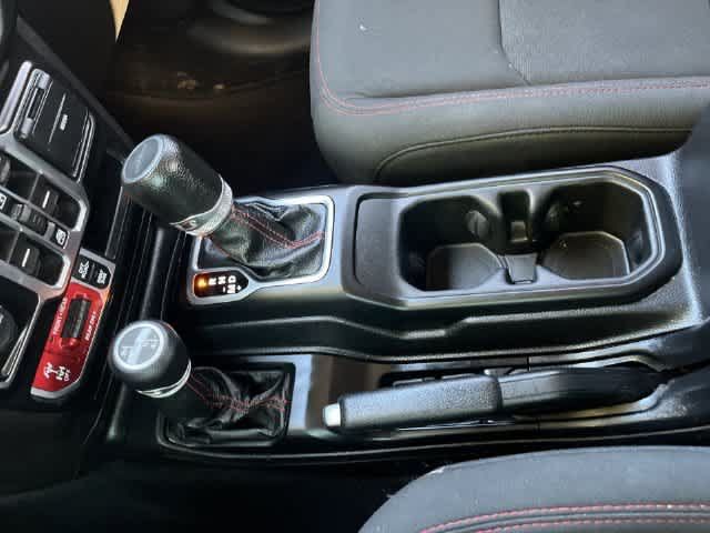 Used 2020 Jeep Gladiator Rubicon AWD/4WD image 22