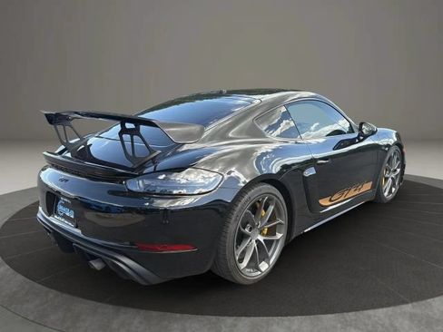 Used 2020 Porsche 718 Cayman GT4 RWD image 5