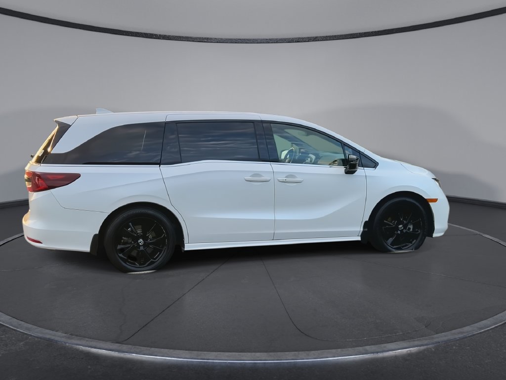 Used 2024 Honda Odyssey Sport image 9