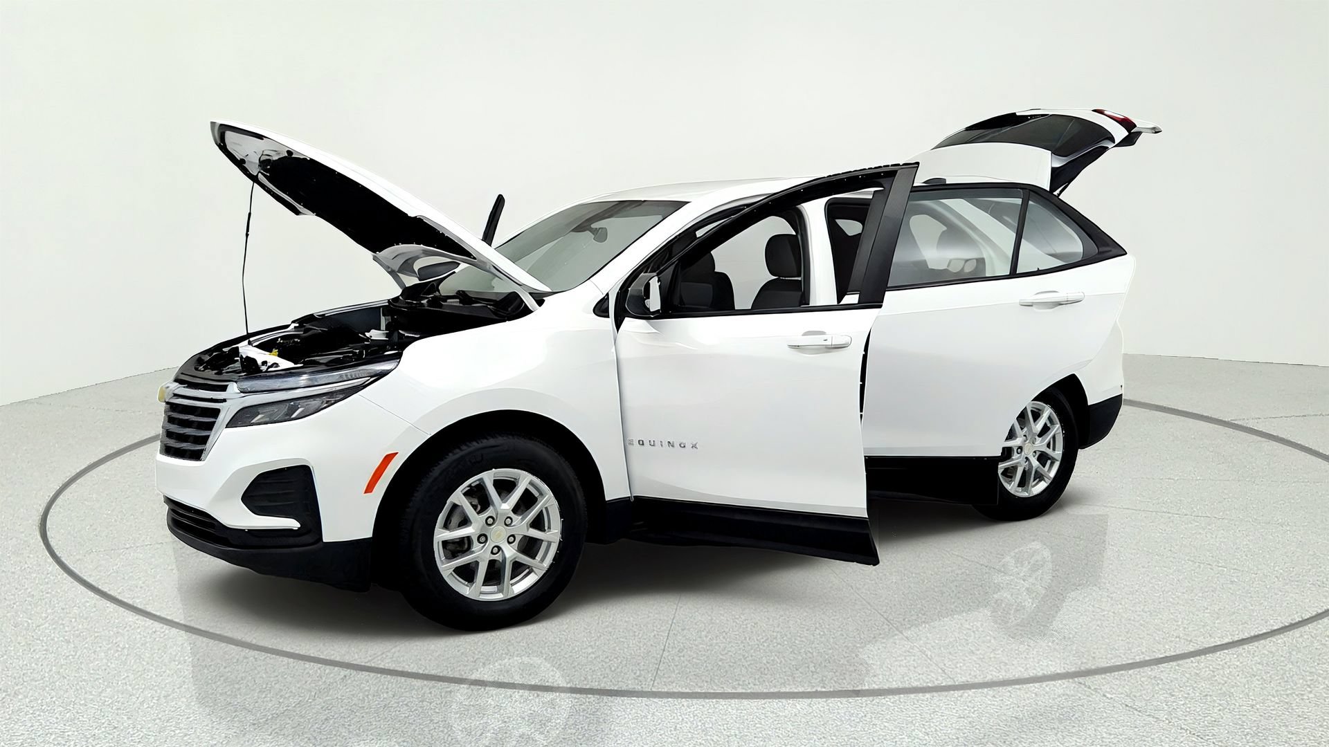Certified 2024 Chevrolet Equinox LS w/ Driver Confidence II Package FWD image 9
