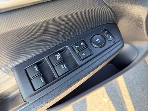 Used 2011 Honda Accord SE image 16
