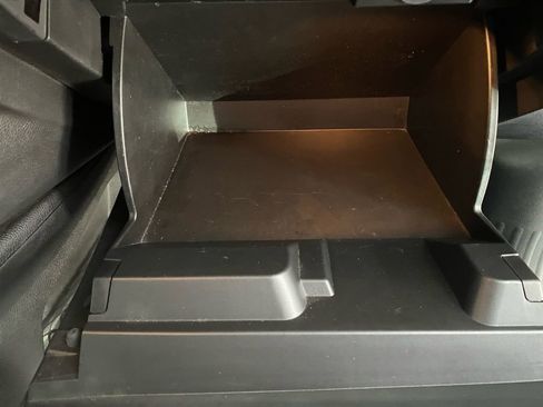 Used 2023 Jeep Renegade Latitude w/ Premium Group image 24