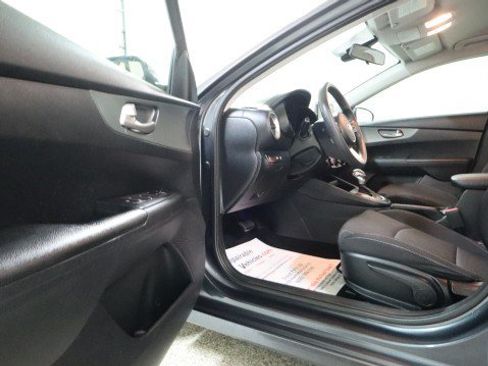 Used 2020 Kia Forte Sedan FWD image 9