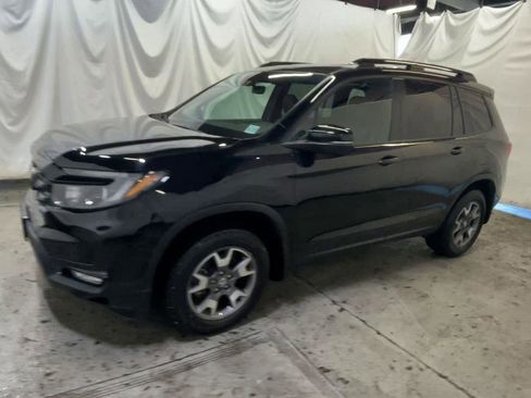 Used 2022 Honda Passport TrailSport image 4