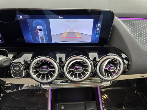 Certified 2025 Mercedes-Benz GLA 250 image 21