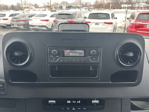 Used 2026 Mercedes-Benz Sprinter 144 Cargo image 24