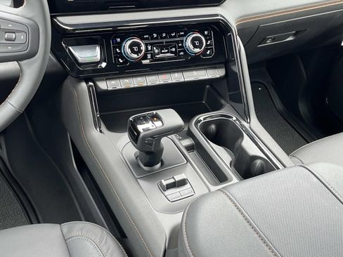 New 2026 GMC Sierra 1500 AT4 w/ AT4 Premium Package AWD/4WD image 16