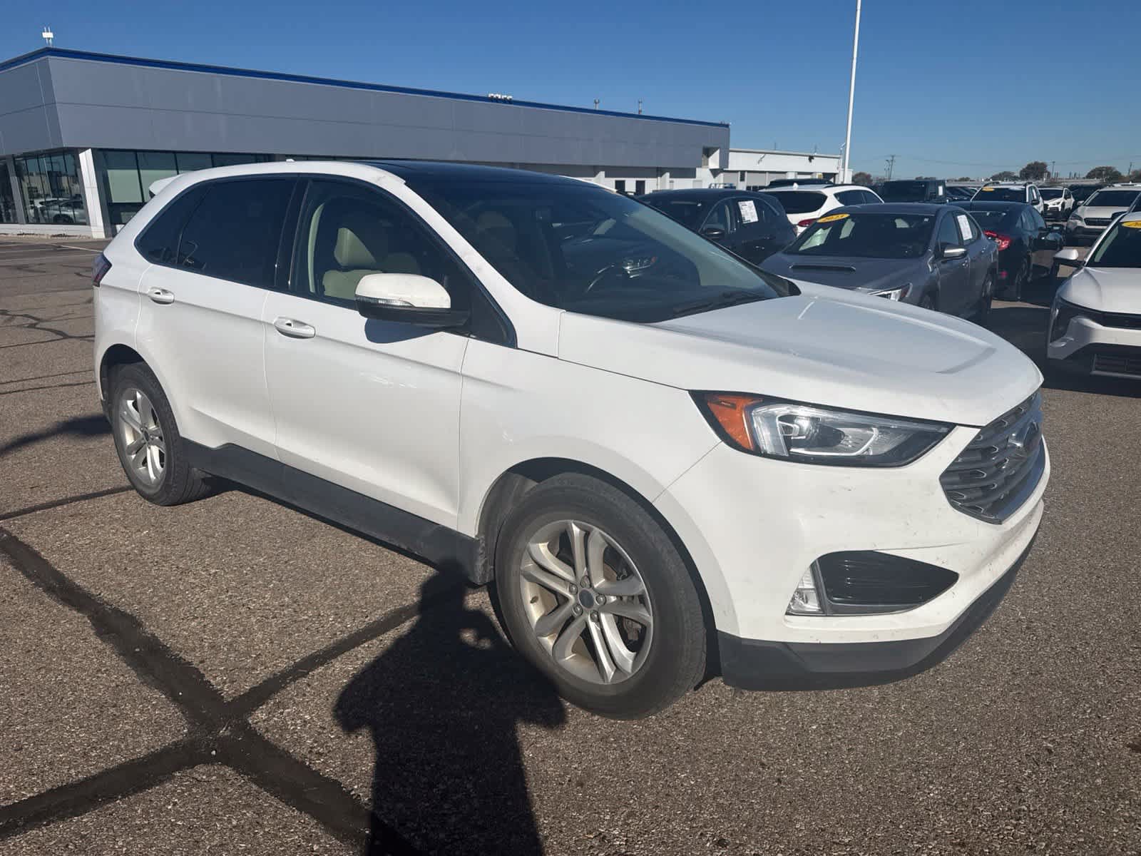Used 2019 Ford Edge SEL w/ Equipment Group 201A AWD/4WD image 4