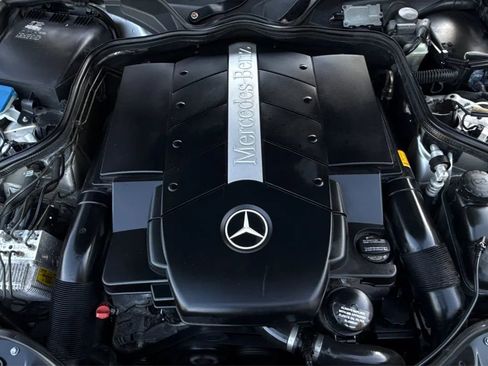 Used 2005 Mercedes-Benz E 500 4MATIC Sedan image 9