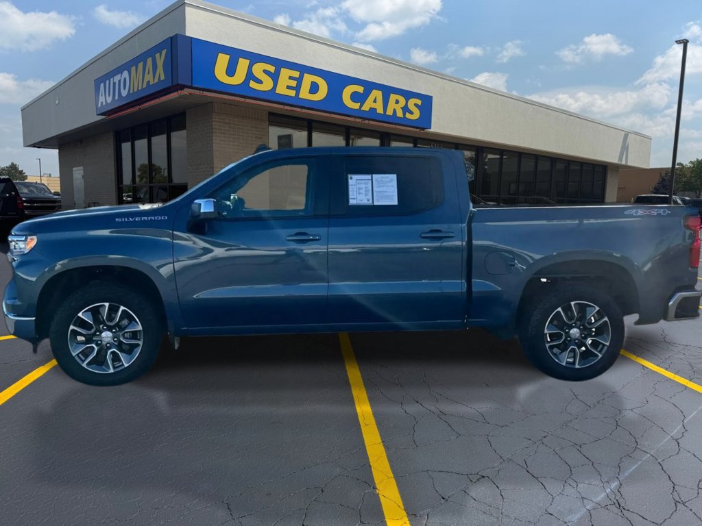 Used 2024 Chevrolet Silverado 1500 LT AWD/4WD image 8