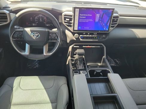 Used 2024 Toyota Tundra Limited AWD/4WD image 27