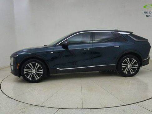 Used 2025 Cadillac Lyriq Luxury w/ LPO, Floor Liner Package RWD image 68
