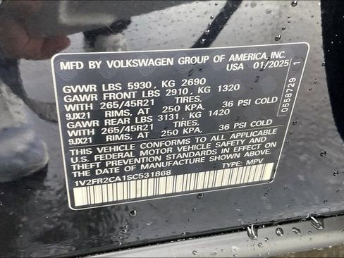 New 2025 Volkswagen Atlas SEL Premium R-Line image 14