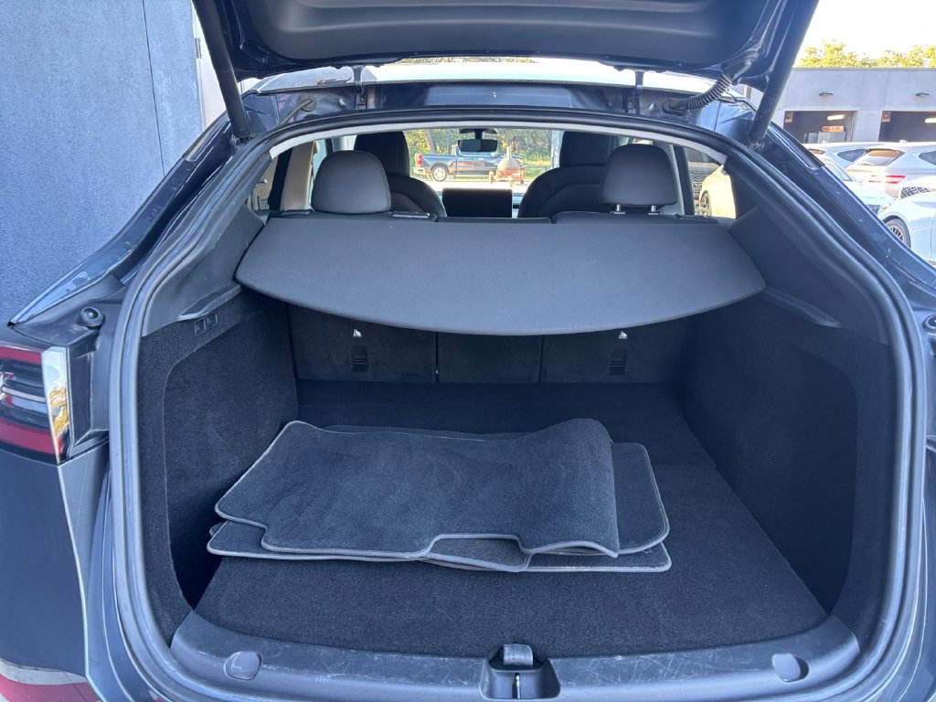 Used 2023 Tesla Model Y Performance AWD/4WD image 16