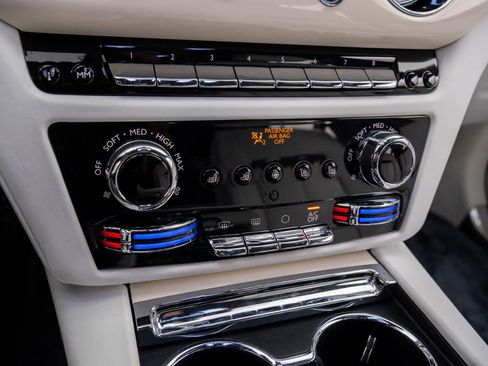 Used 2021 Rolls-Royce Ghost image 27