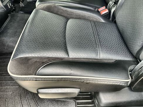 Used 2024 RAM 2500 Laramie w/ Night Edition image 17