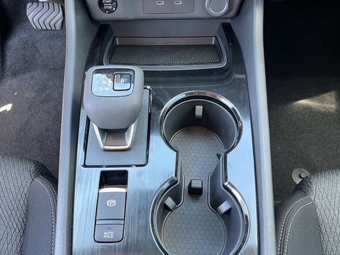 New 2026 Nissan Rogue SV FWD image 27