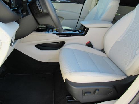 Used 2023 Buick Envision Preferred image 15