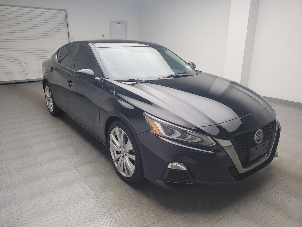 Used 2019 Nissan Altima 2.5 SR FWD image 13