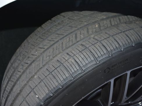 Used 2025 Porsche Macan Turbo image 6