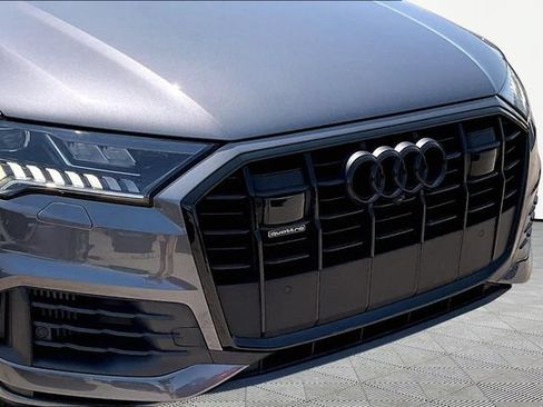 Used 2023 Audi Q7 3.0T Premium Plus w/ Premium Plus Package AWD/4WD image 30