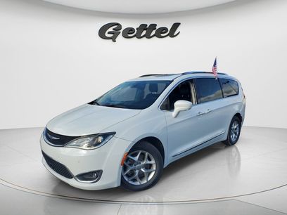 Used 2019 Chrysler Pacifica Touring-L Plus w/ Advanced Safetytec Group