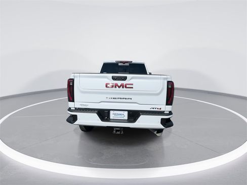 Used 2024 GMC Sierra 2500 AT4 w/ AT4 Premium Plus Package image 7