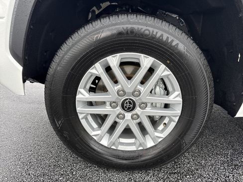 Used 2024 Toyota Tundra SR5 w/ SR5 Premium Package AWD/4WD image 13
