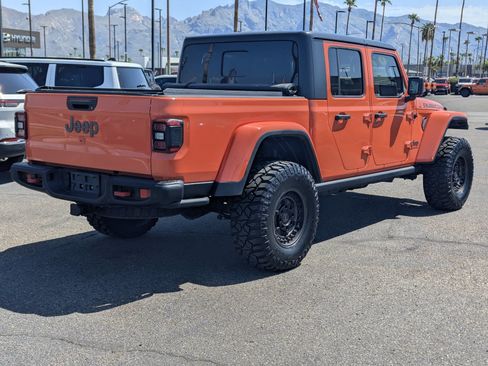 Used 2020 Jeep Gladiator Rubicon AWD/4WD image 2
