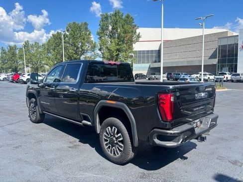 Used 2025 GMC Sierra 2500 Denali Ultimate w/ Max Trailering Package AWD/4WD image 8