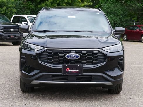 Certified 2025 Ford Escape ST-Line w/ Tech Pack #1 AWD/4WD image 8