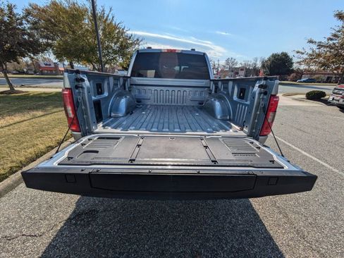 Used 2022 Ford F150 XLT w/ Equipment Group 302A High image 12