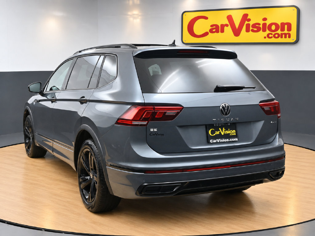 Used 2024 Volkswagen Tiguan SE R-Line AWD/4WD image 7