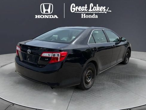 Used 2012 Toyota Camry LE FWD image 4