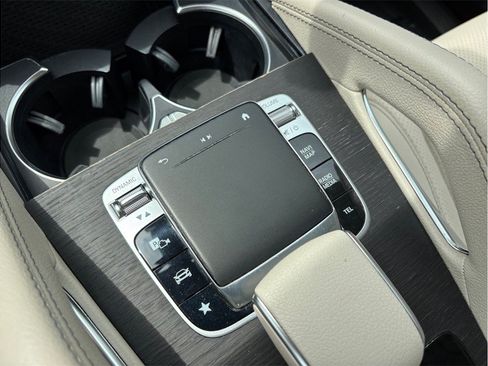 Used 2020 Mercedes-Benz GLS 450 4MATIC image 37