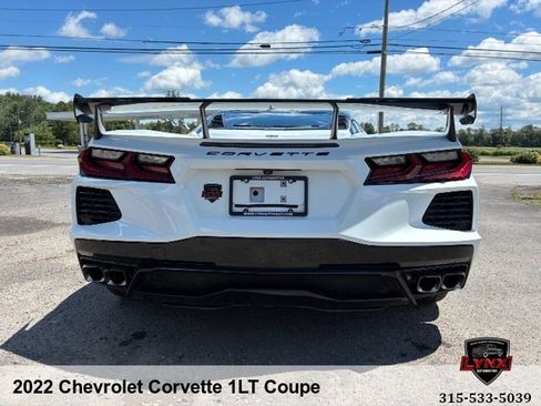 Used 2022 Chevrolet Corvette Stingray Coupe w/ 1LT RWD image 4