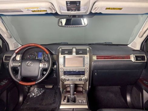 Used 2016 Lexus GX 460 image 13