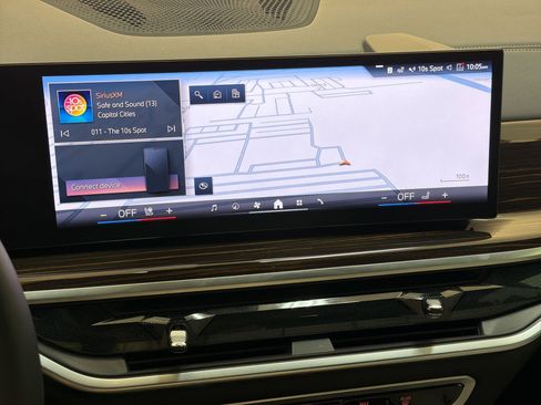 Used 2025 BMW X5 xDrive50e w/ Executive Package image 22