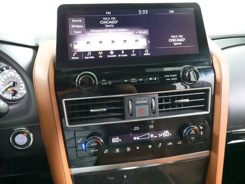 Used 2023 INFINITI QX80 Sensory w/ All-Season Package AWD/4WD image 15