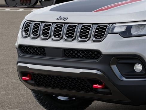 New 2026 Jeep Compass Trailhawk image 11